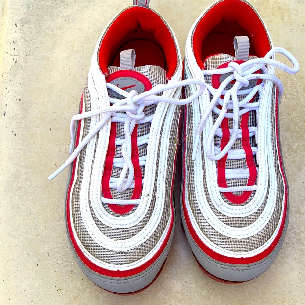 Vapormax 97’s used in good condition